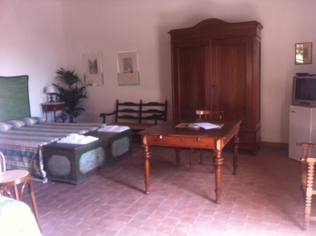 La Rocca Della Rosa Villa Zafferana Etnea Habitación foto