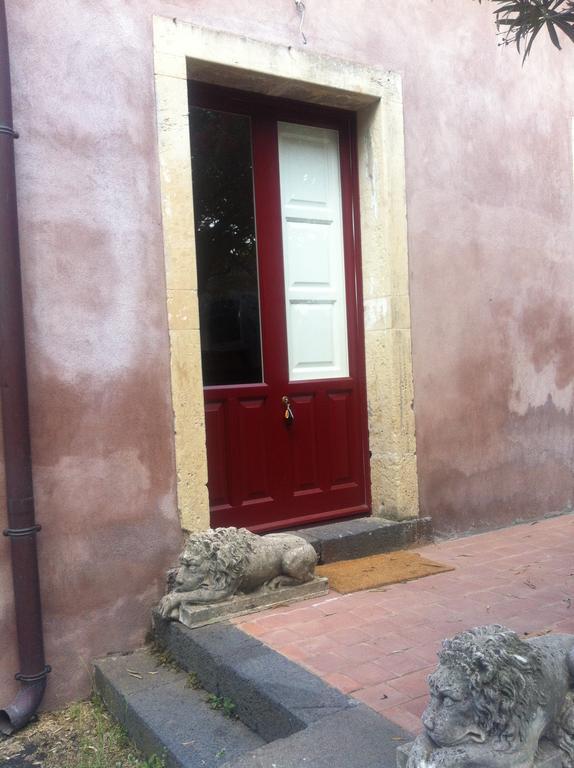 La Rocca Della Rosa Villa Zafferana Etnea Habitación foto